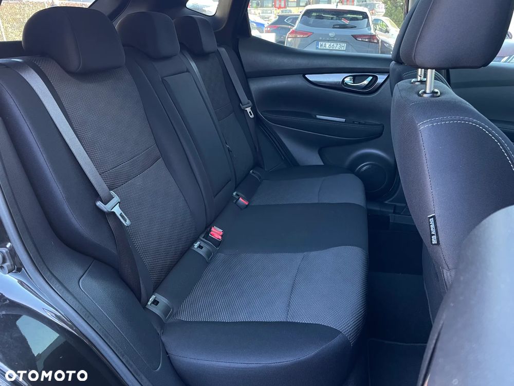 Nissan Qashqai 1.2 DIG-T N-Connecta EU6 - 20