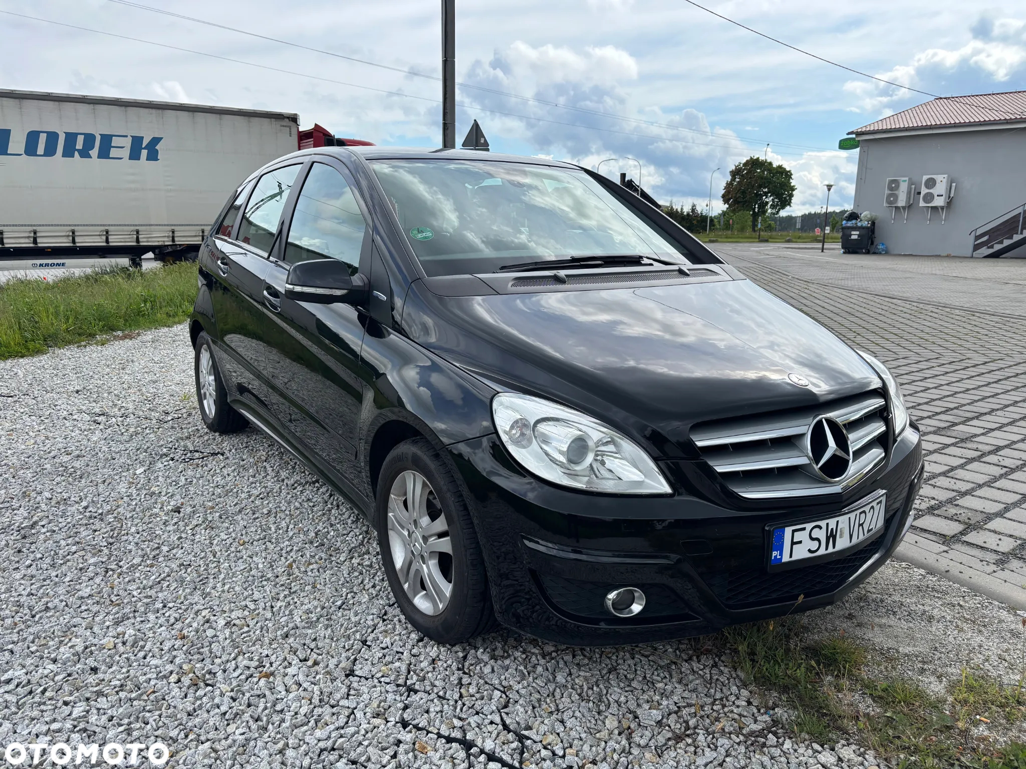 Mercedes-Benz Klasa B 180 - 16