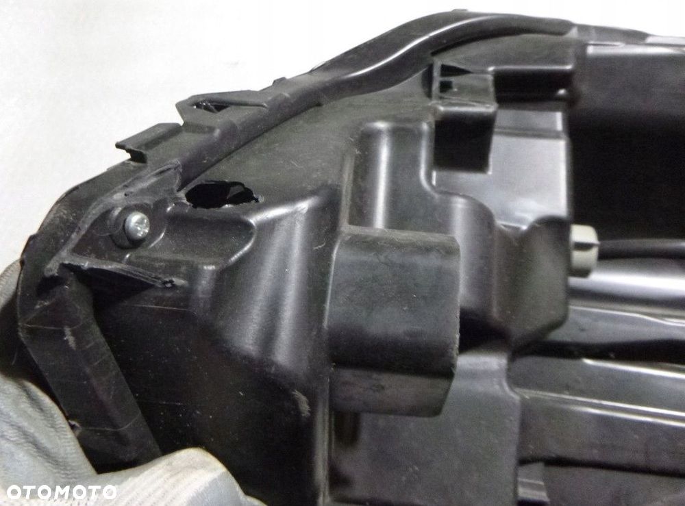 Nissan Qashqai Reflektor Prawy 100-8D02G - 8