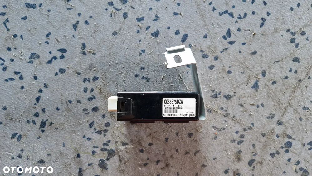 MAZDA 5 MODUŁ CENTRALNEGO ZAMKA CC65675DZA - 2