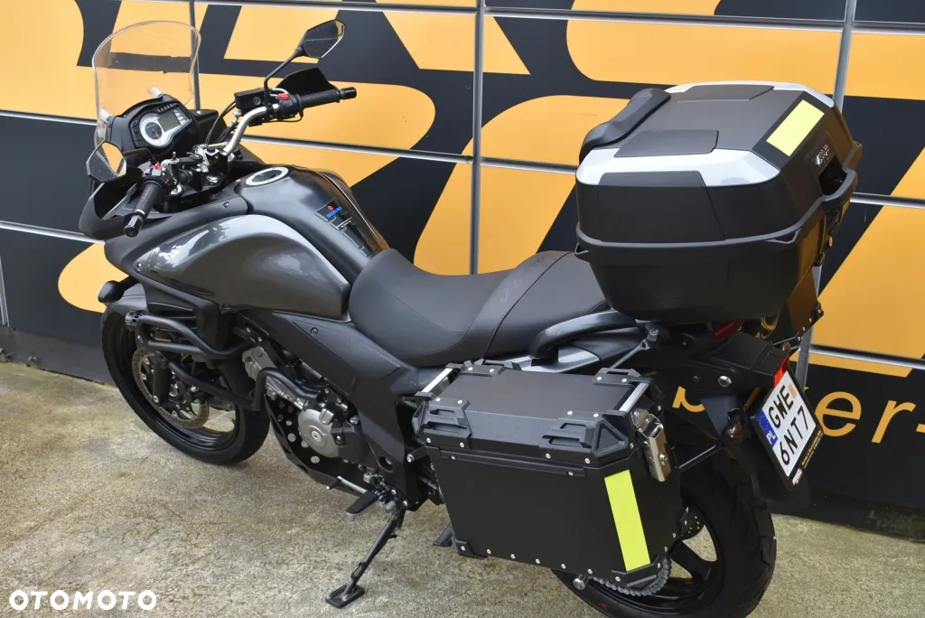 Suzuki V-STROM - 8