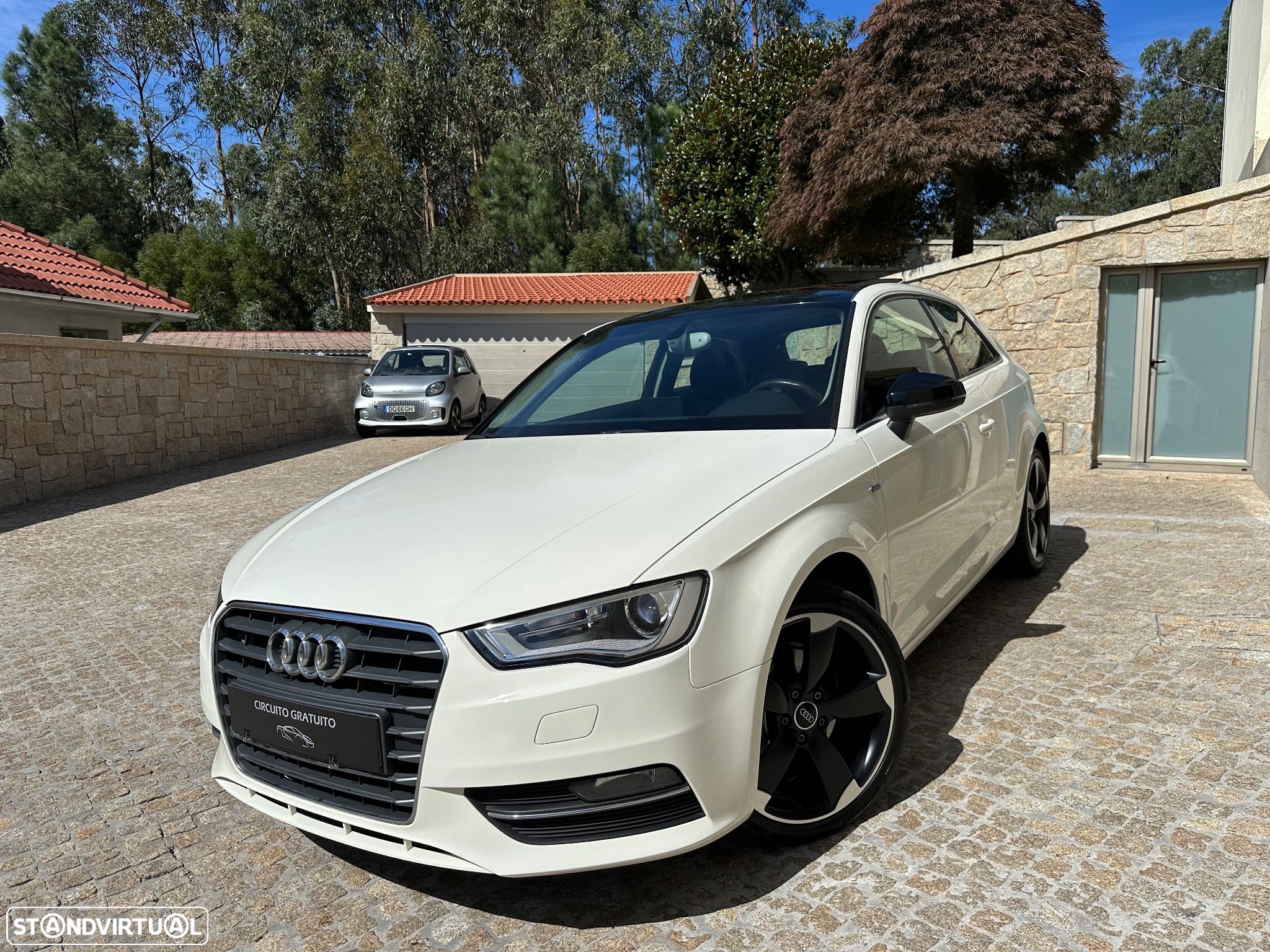 Audi A3 2.0 TDI S-line S tronic - 1