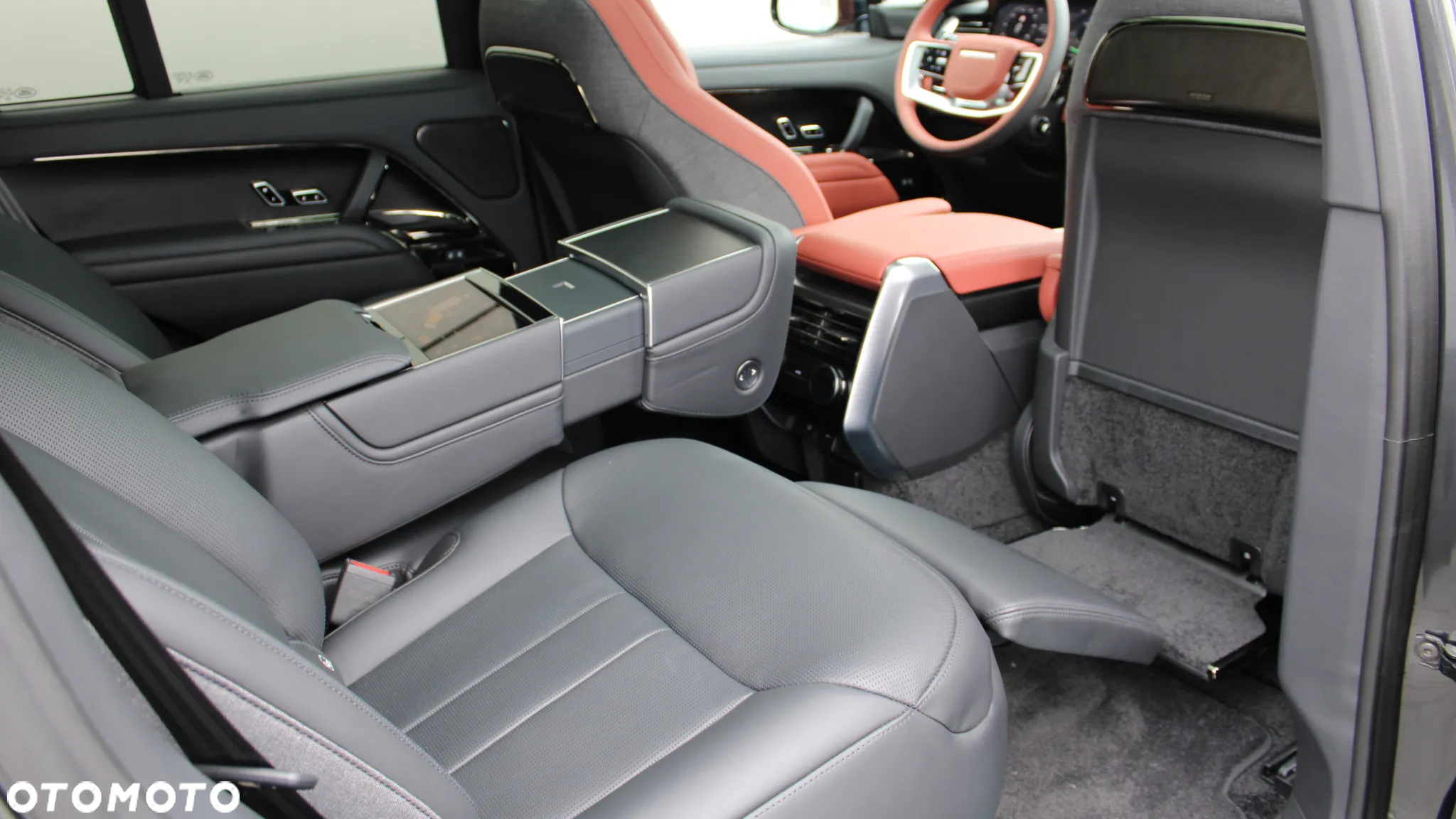 Land Rover Range Rover - 11