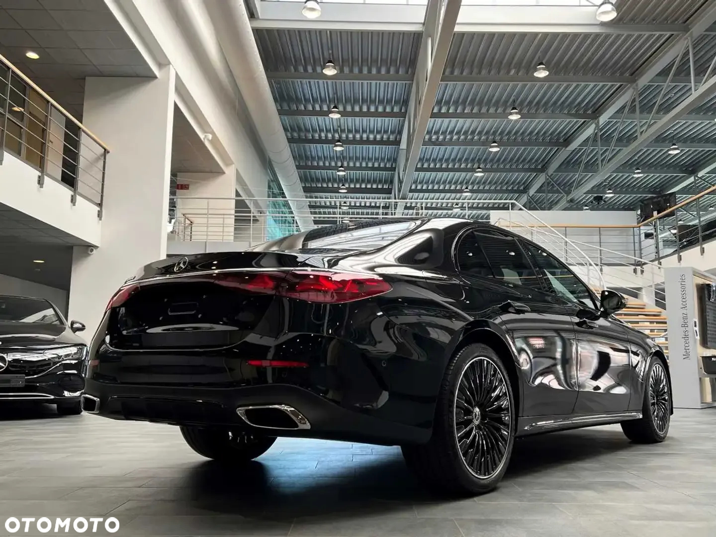 Mercedes-Benz Klasa E 220 d 4-Matic AMG/Avantgarde - 2