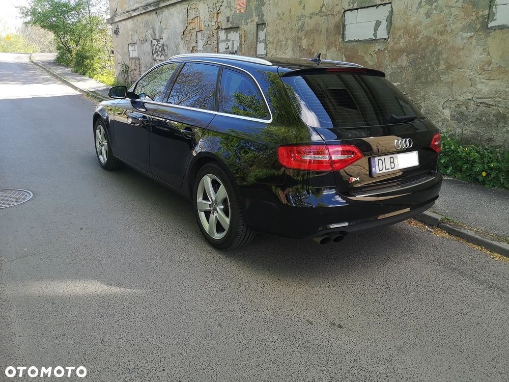 Audi A4 Avant 2.0 TDI - 6