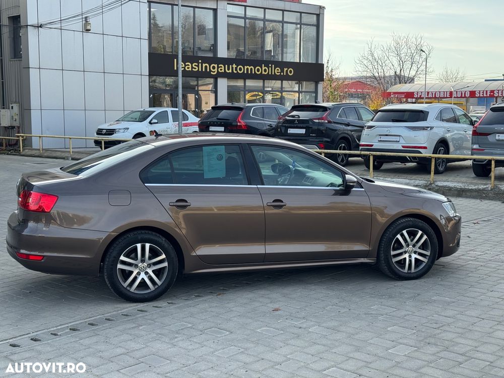 Volkswagen Jetta 1.4 TSI Highline - 13