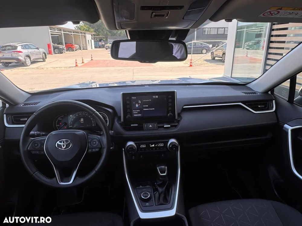 Toyota RAV4 - 11