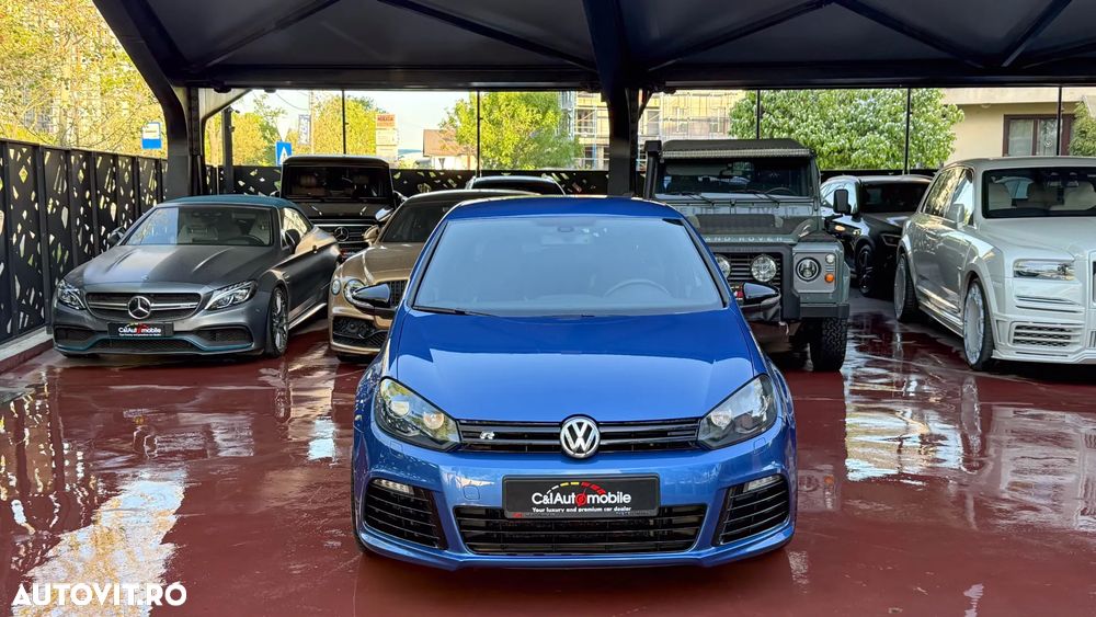 Volkswagen Golf - 8