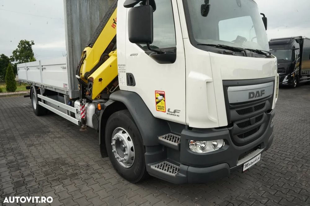 DAF LF 260 / 4X2 / LIVRARE - 7.30 + HDS HYVA HC 153 / RADIOCOMANDĂ / ROTATOR / AUTOMATĂ / EURO 6 - 15