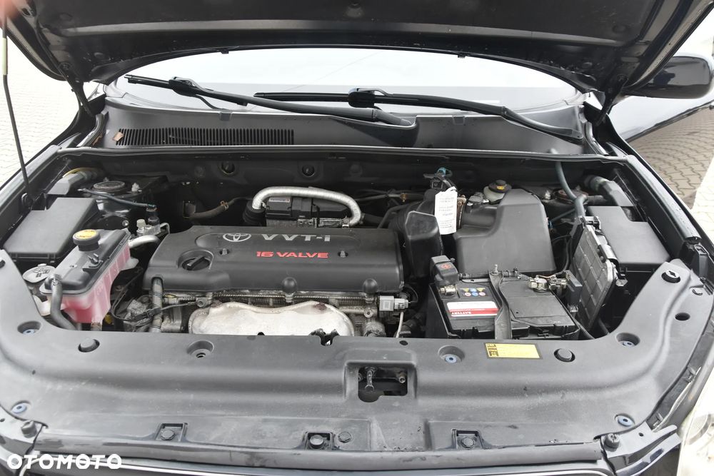 Toyota RAV4 2.0 4x4 Automatik Sol - 23