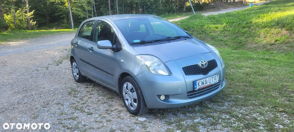 Toyota Yaris 1.3 Sol - 1