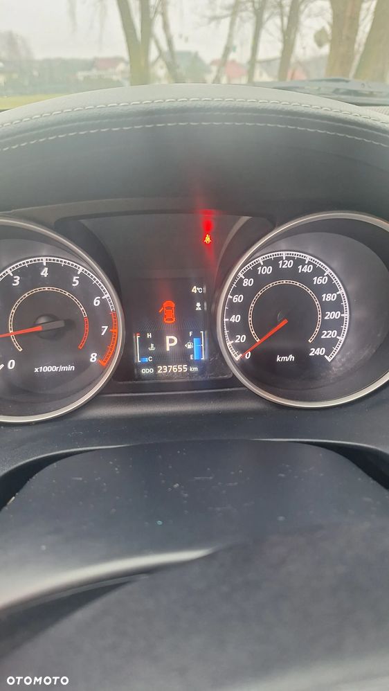 Mitsubishi Outlander 2.0 Intense + 2WD CVT - 8