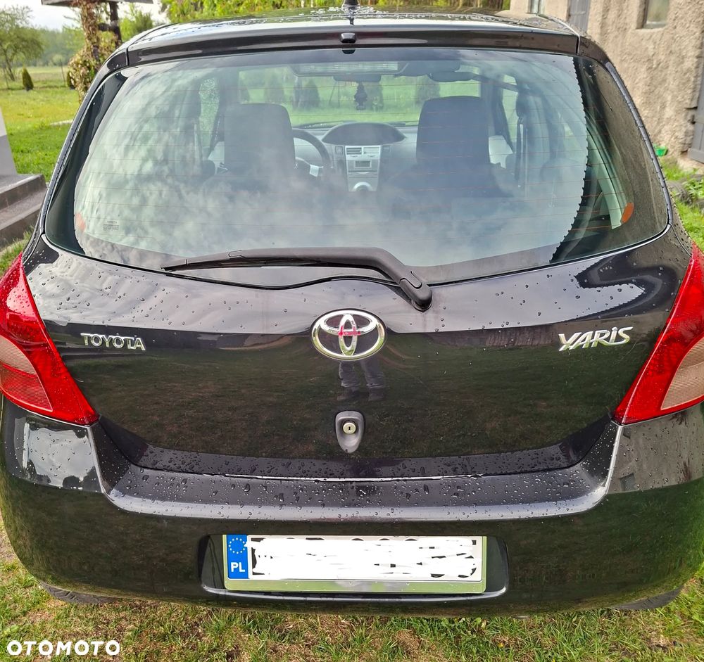 Toyota Yaris 1.3 Luna - 4