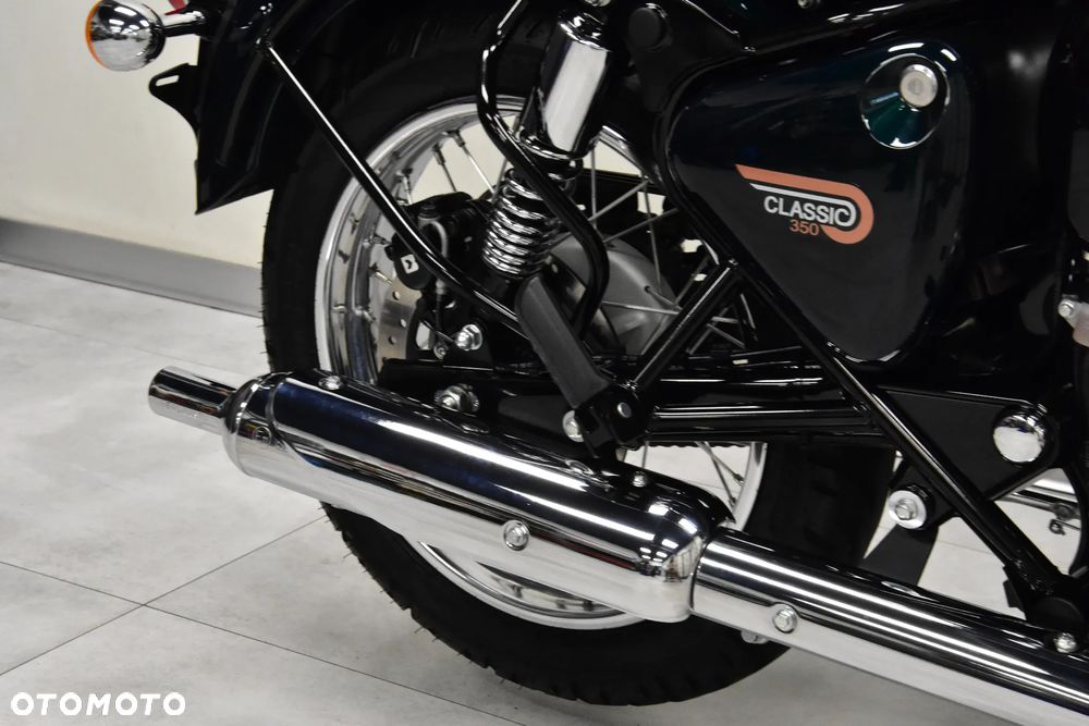 Royal Enfield Classic - 37
