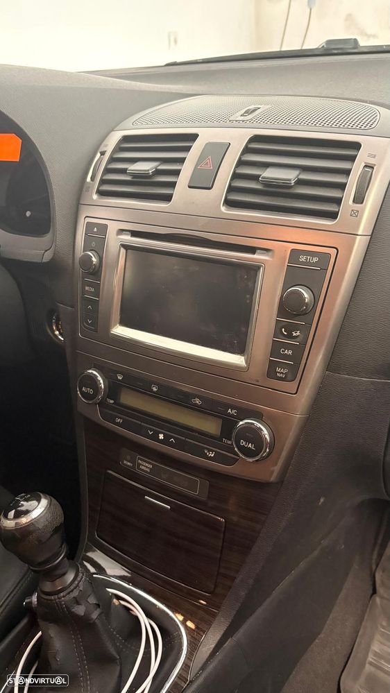 Toyota Avensis SW 2.0 D-4D Luxury+GPS - 10