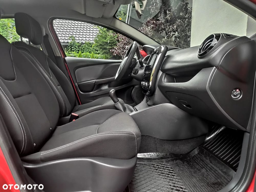 Renault Clio 1.2 16V Exception - 10