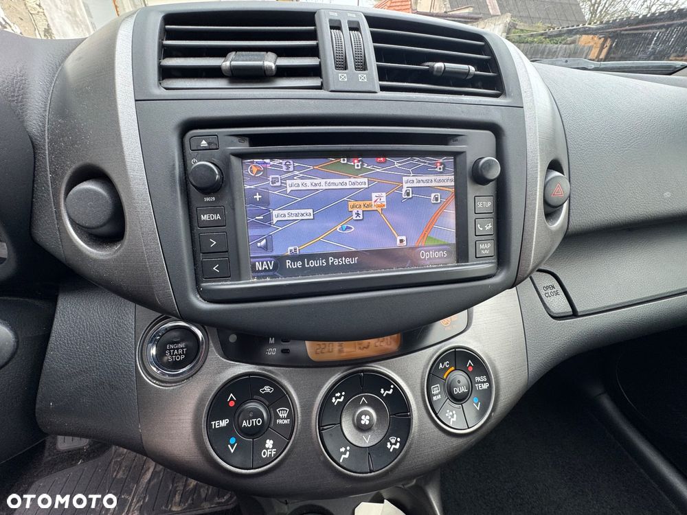 Toyota RAV4 - 19