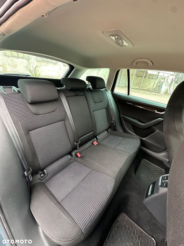 Skoda Octavia 1.6 TDI (Green tec) 4x4 Joy - 18