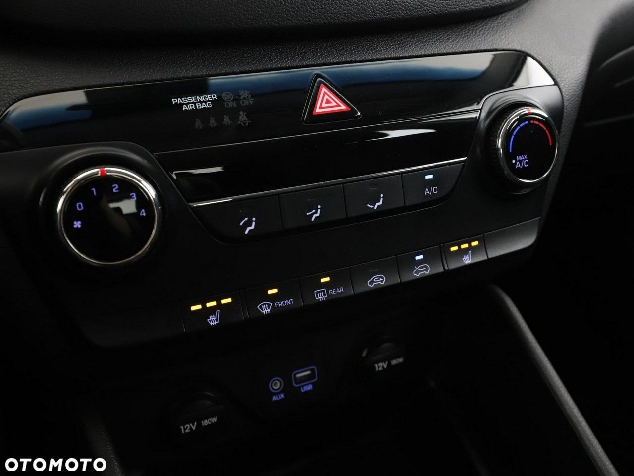 Hyundai Tucson blue 1.6 GDi 2WD Classic - 26