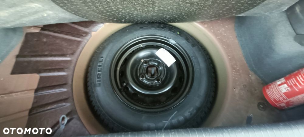 Opel Corsa 1.0 12V Essentia - 8