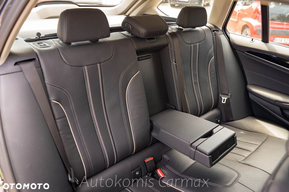 BMW Seria 5 530i xDrive Luxury Line - 25