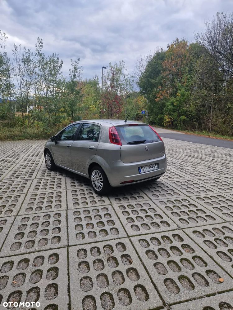 Fiat Grande Punto 2008 photo 3