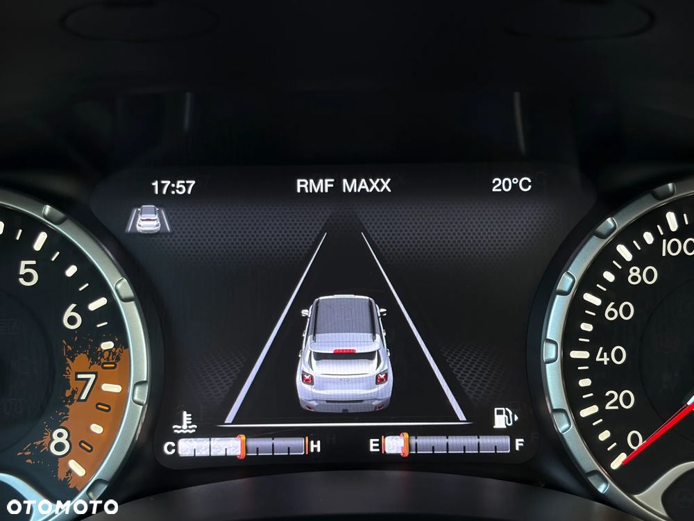Jeep Renegade 1.4 MultiAir Night Eagle - 34