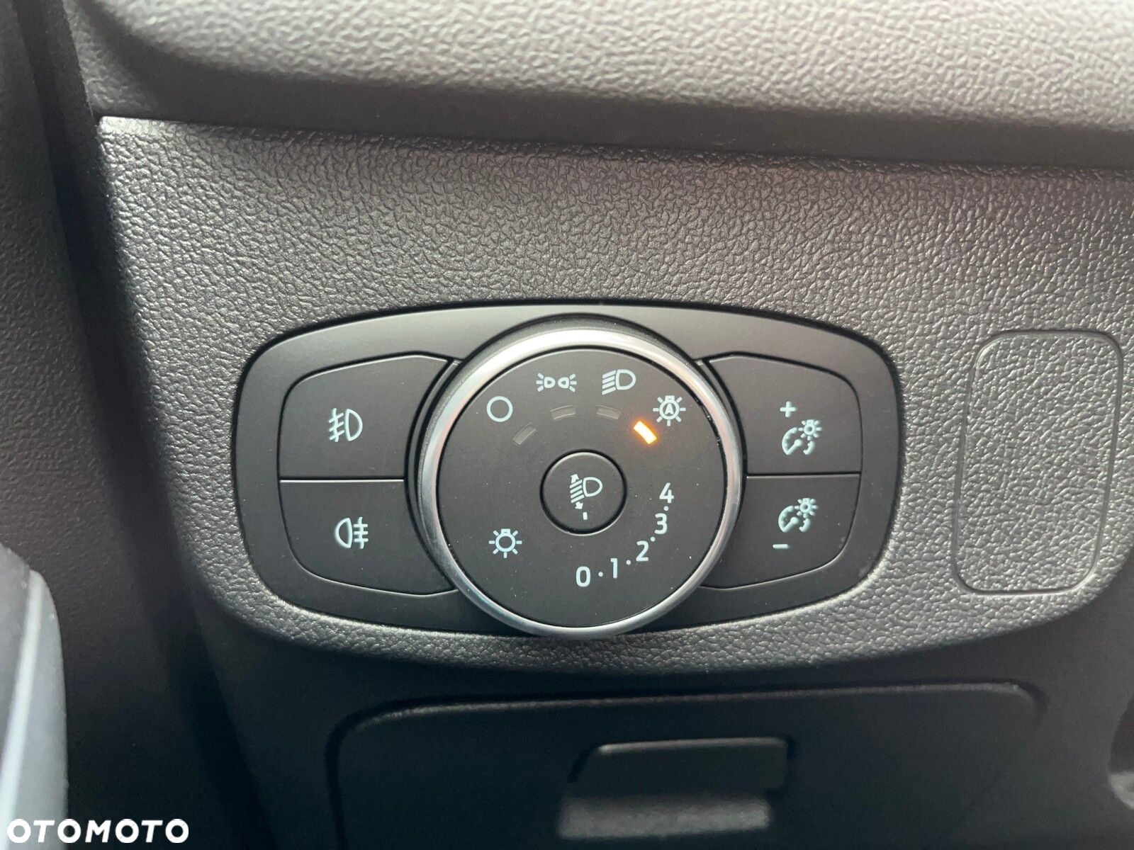 Ford Focus - 22