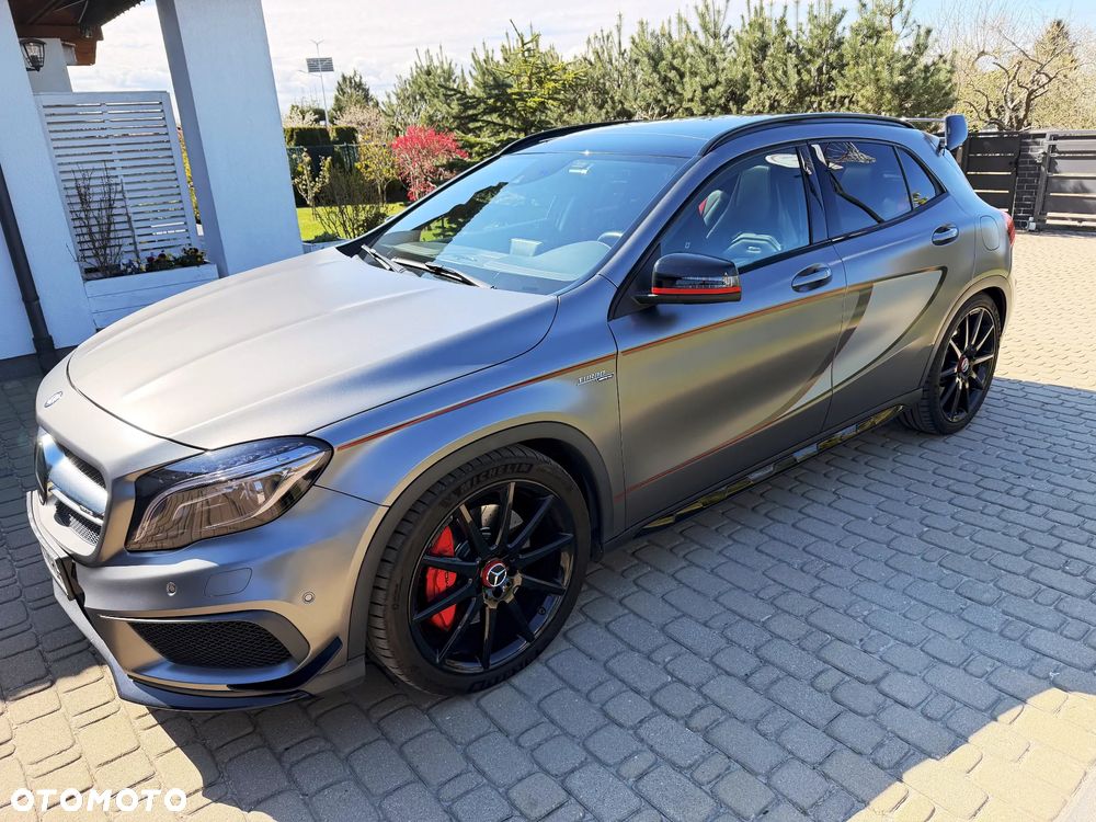 Mercedes-Benz GLA 45 AMG 4-Matic Edition 1 - 2