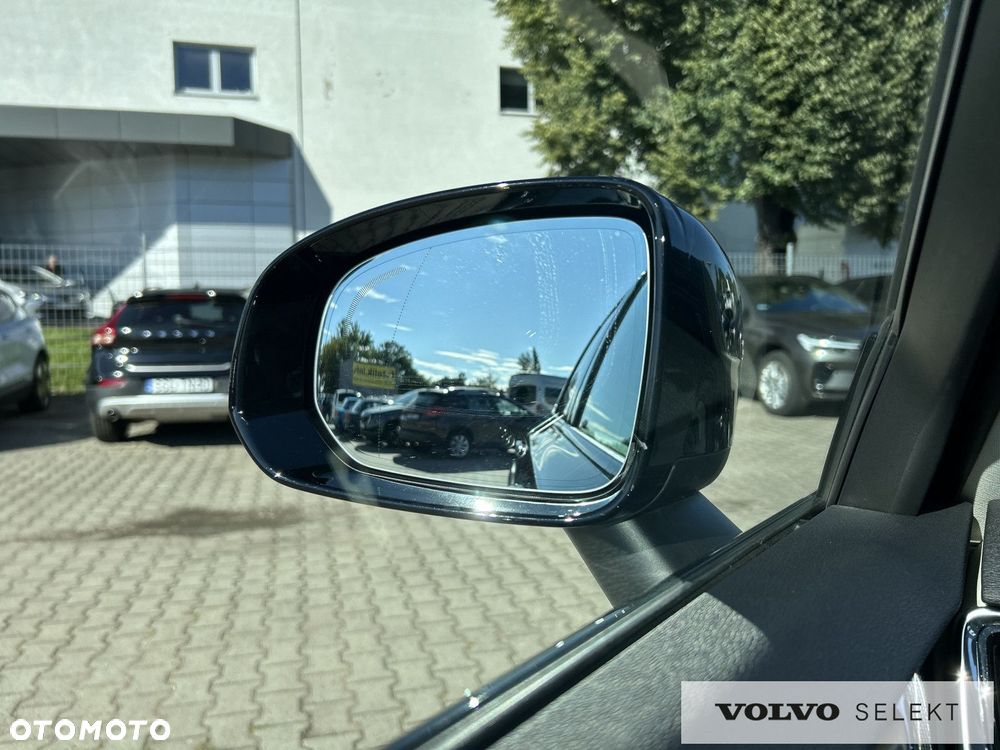 Volvo V90 Cross Country - 20