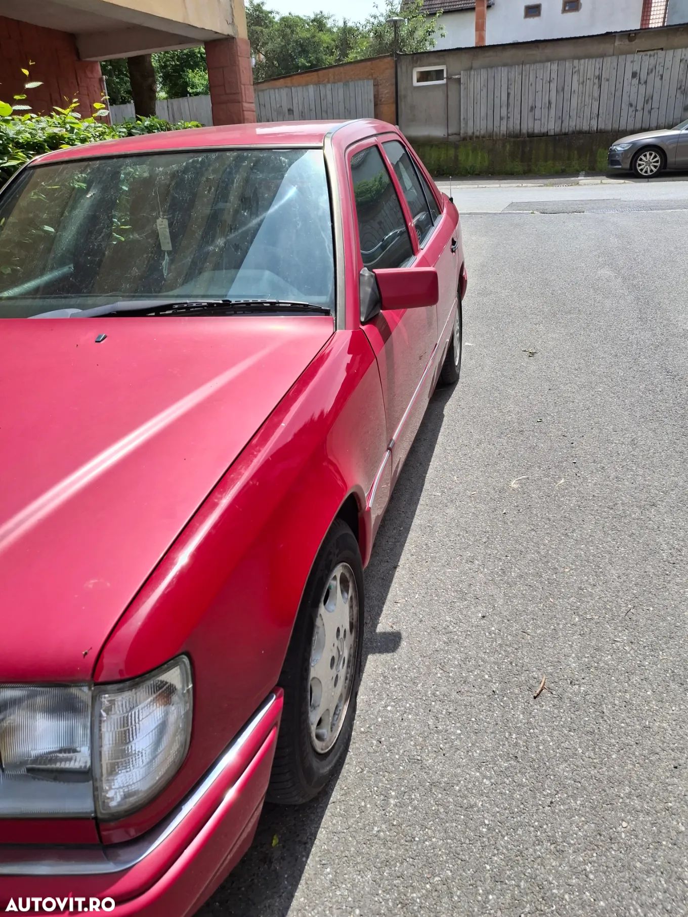 Mercedes-Benz W124 - 1