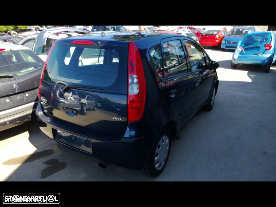 Traseira / Frente /Interior Mitsubishi Colt 2006 - 1