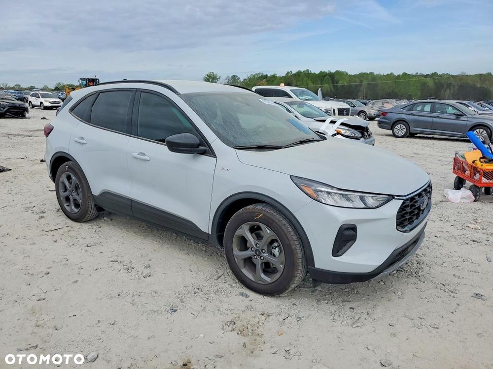Ford Escape - 1