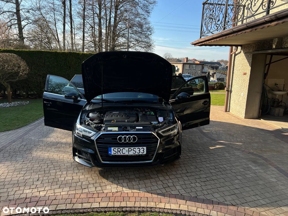 Audi A3 Sportback 2.0 TDI (clean diesel) quattro S tronic S line Sportpaket - 4