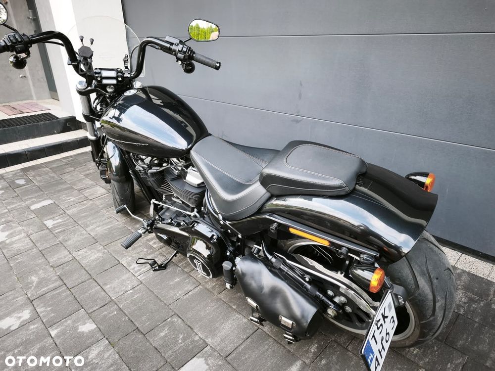 Harley-Davidson Softail Breakout - 18