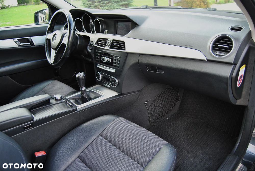 Mercedes-Benz Klasa C 180 CDI Avantgarde Edition - 7