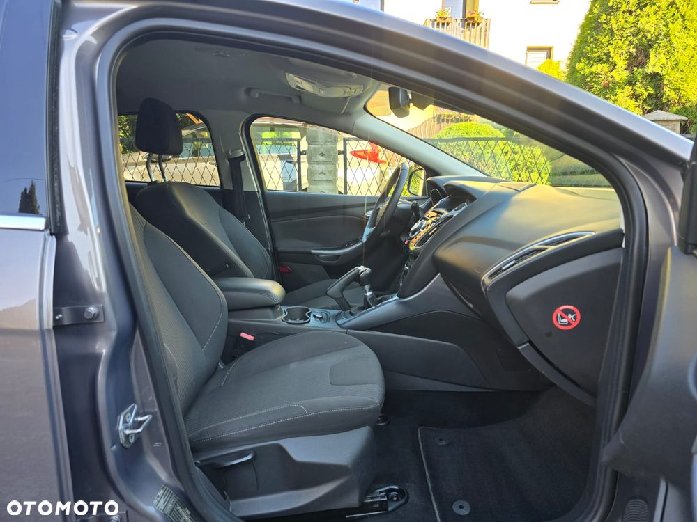 Ford Focus 1.0 EcoBoost Titanium - 28