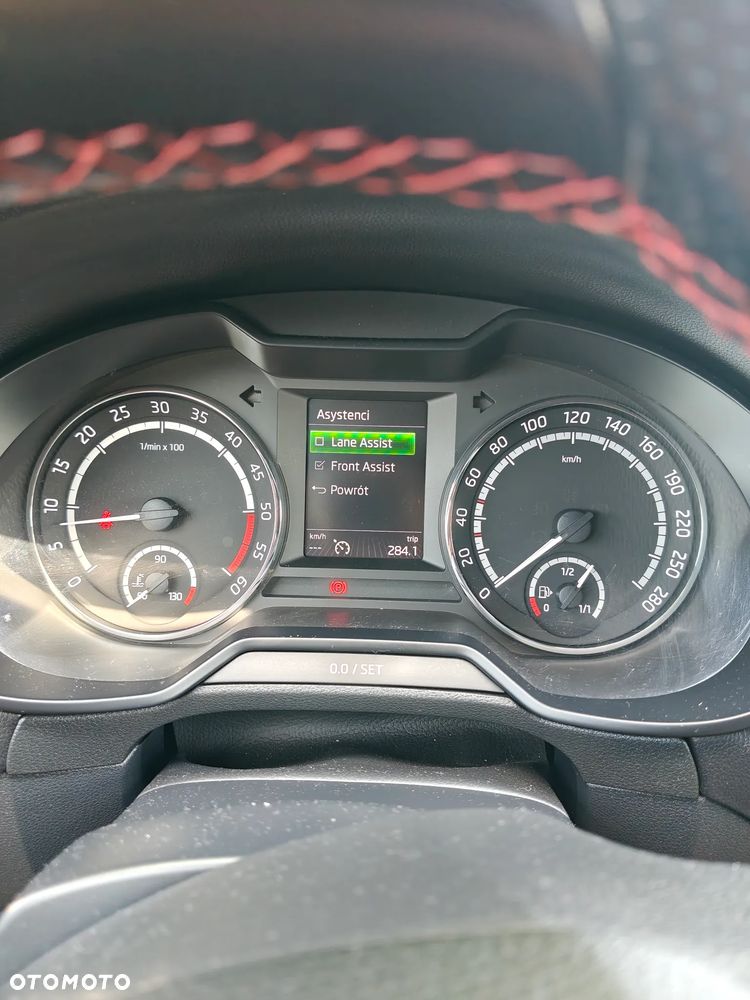 Skoda Octavia 2.0 TDI RS DSG - 16