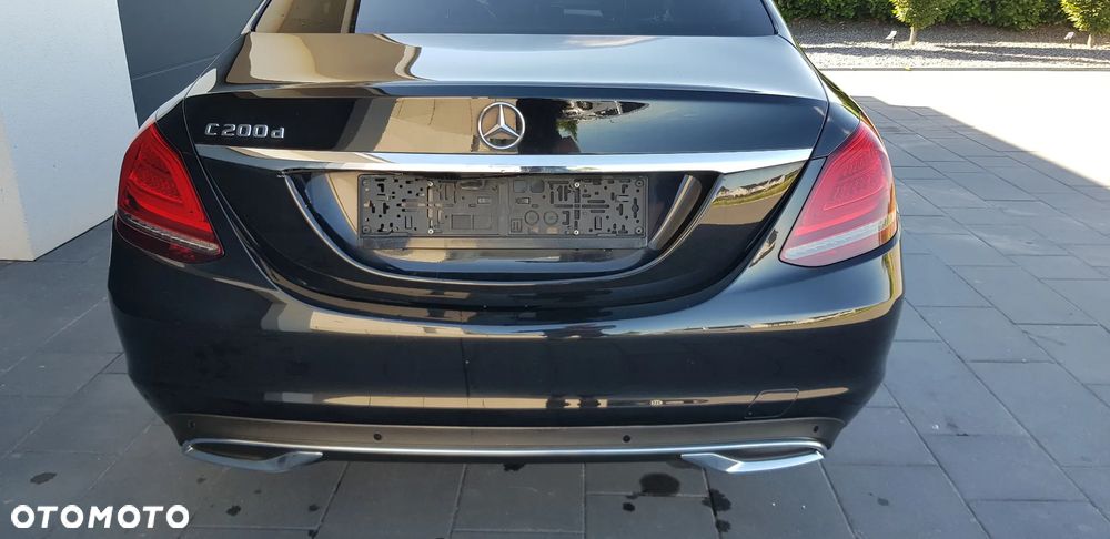 Mercedes-Benz Klasa C 200 d 9G-TRONIC Night Edition - 11