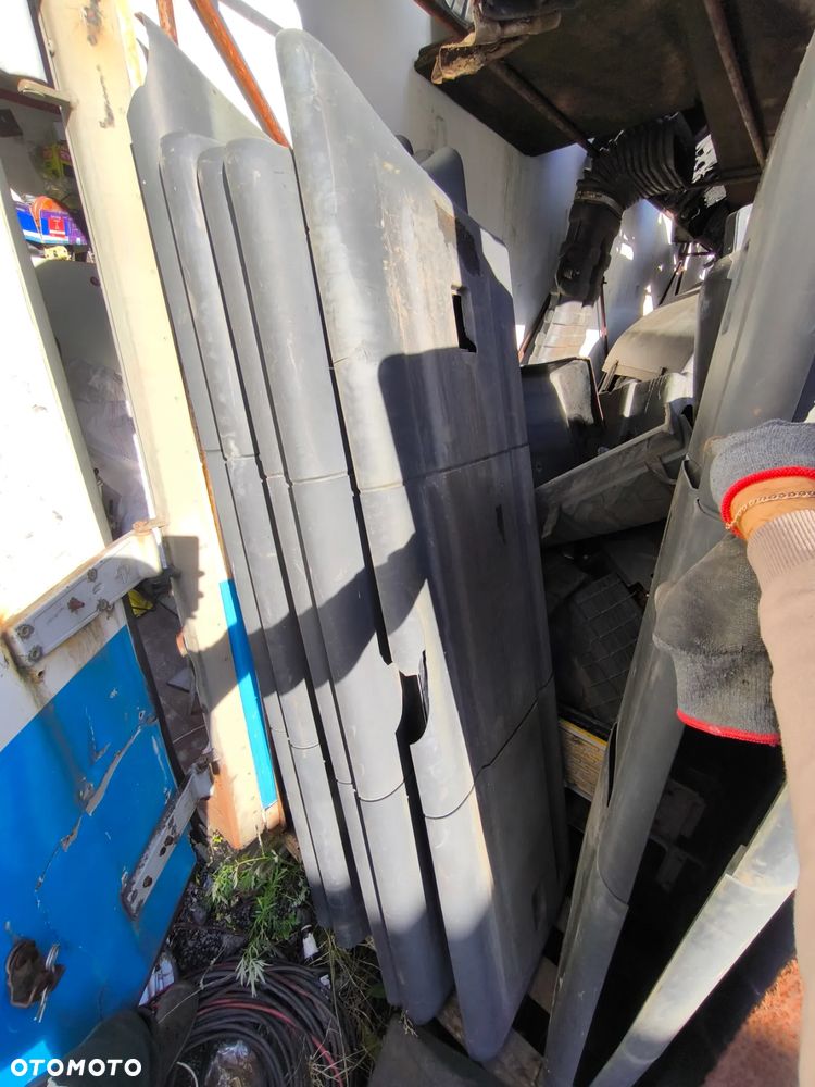 Zabudowa Miedzyosiowa Scania R, 4 spoiler osłona - 6