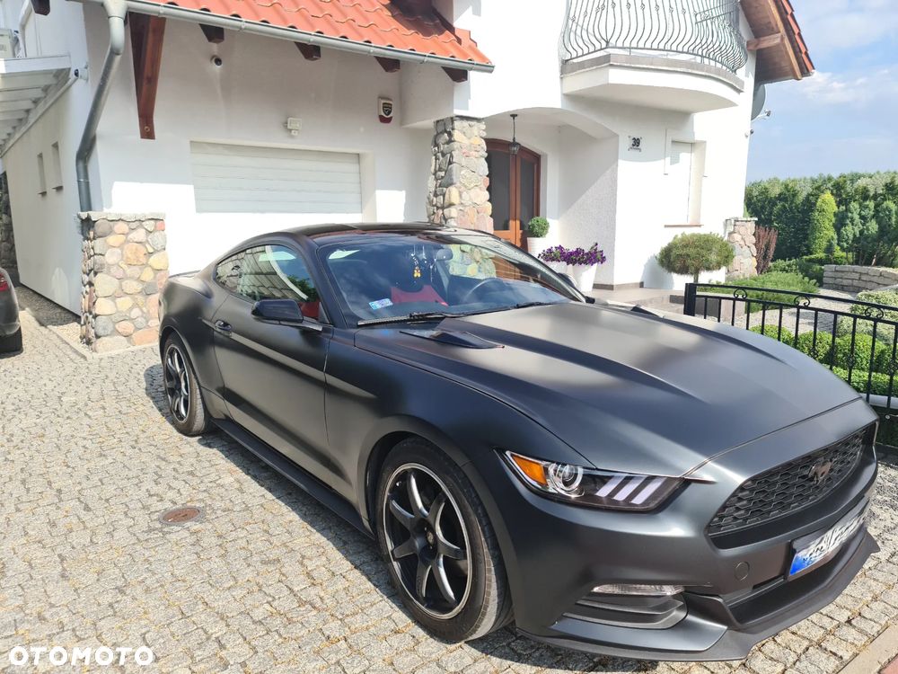 Ford Mustang 3.7 V6 - 1