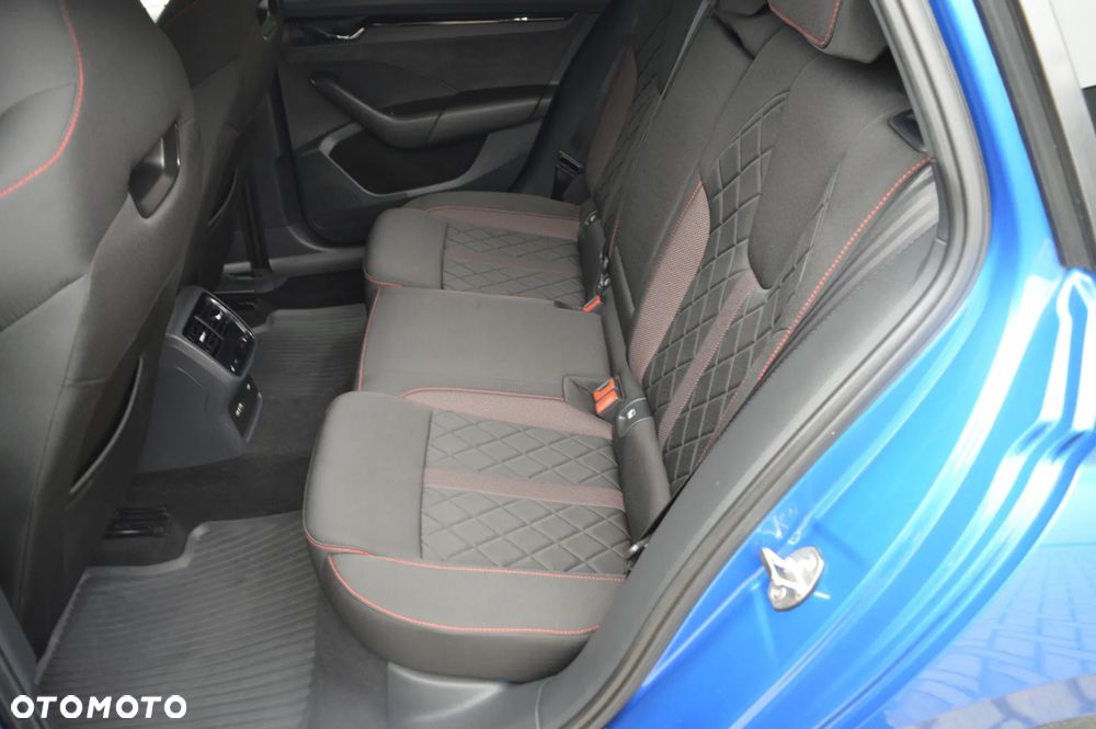 Skoda Octavia 2.0 TDI 4x4 Sportline DSG - 15