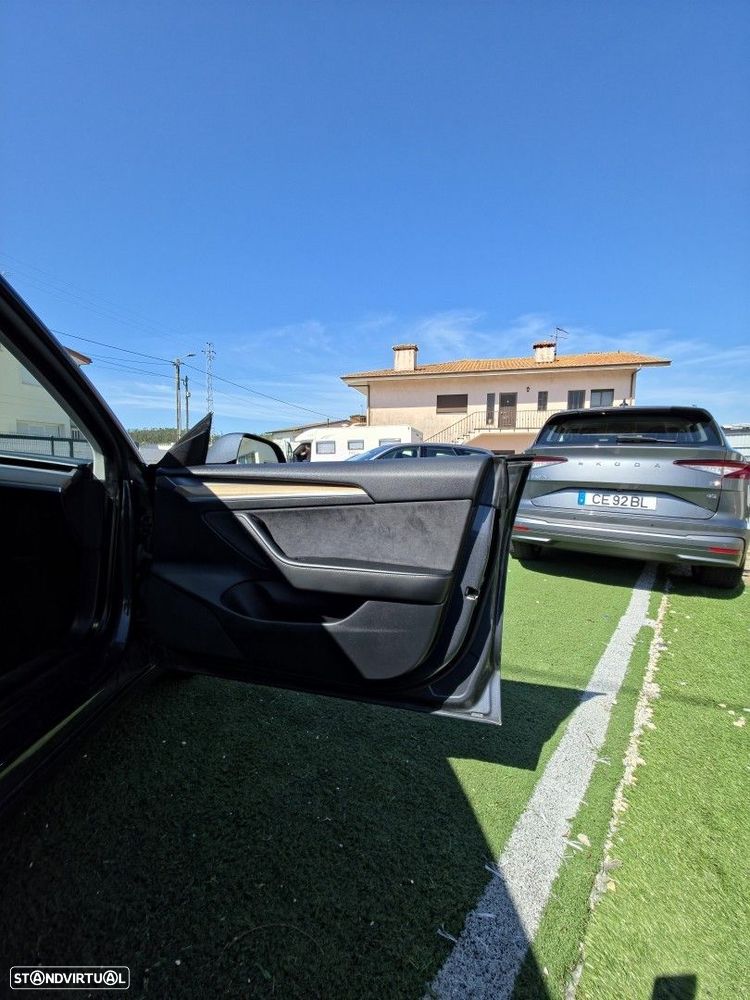 Tesla Model 3 Long Range Tração Integral - 22