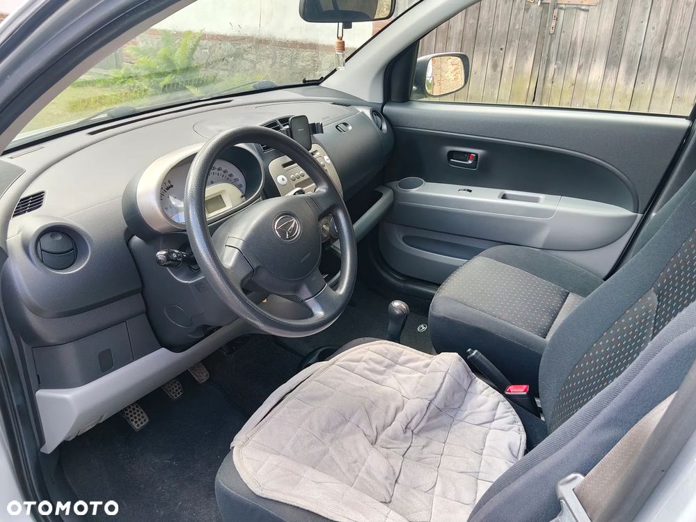 Daihatsu Sirion 1.0 CooLine - 28