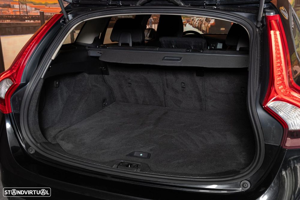 Volvo V60 1.6 D2 Drive Kinetic Start/Stop - 17