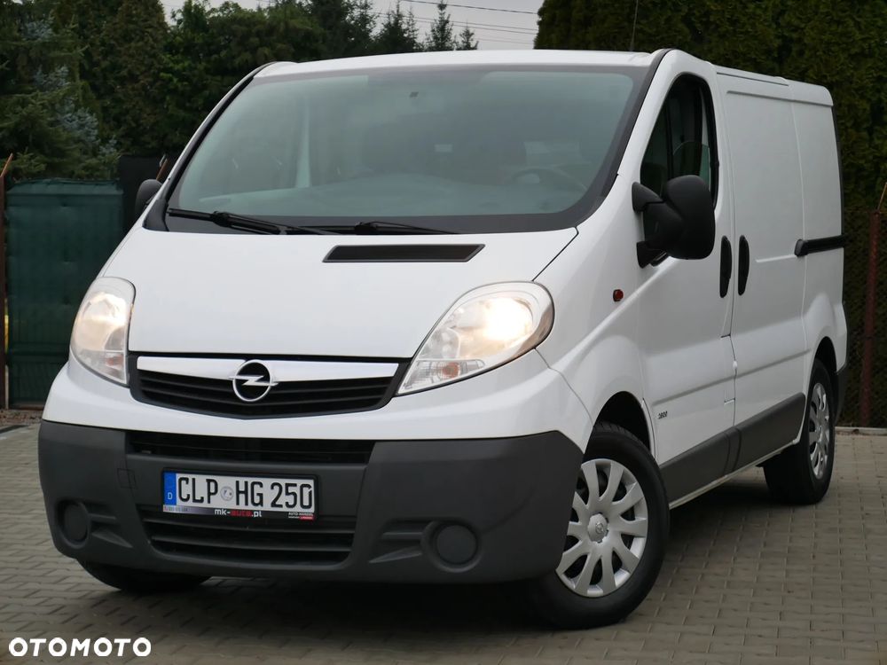 Opel Vivaro - 1