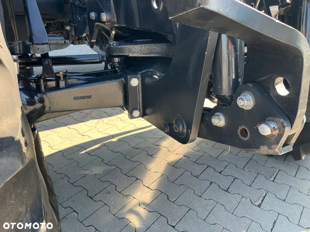 New Holland T6080 - 11