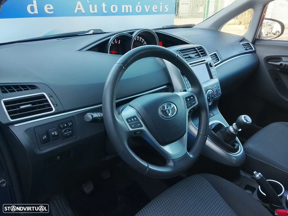 Toyota Verso 1.6 D-4D Exclusive+GPS - 6