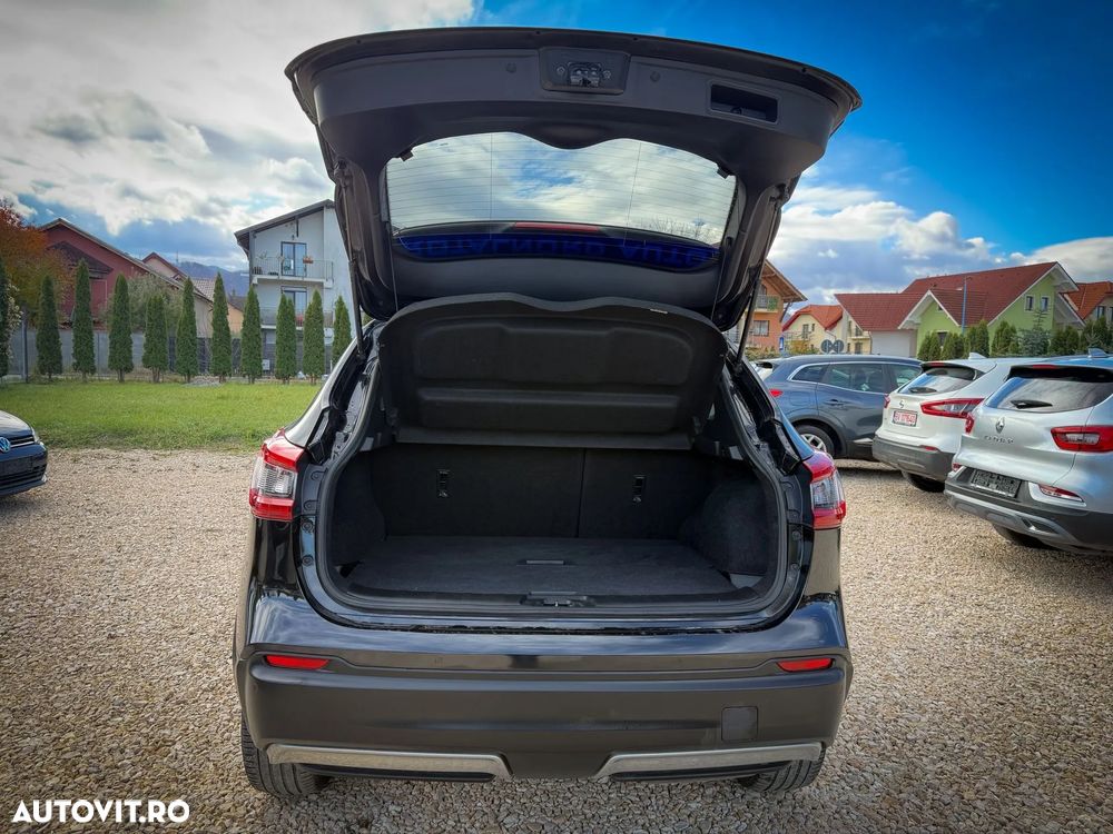 Nissan Qashqai 1.7 dCi Xtronic ALL-MODE 4x4i TEKNA - 7