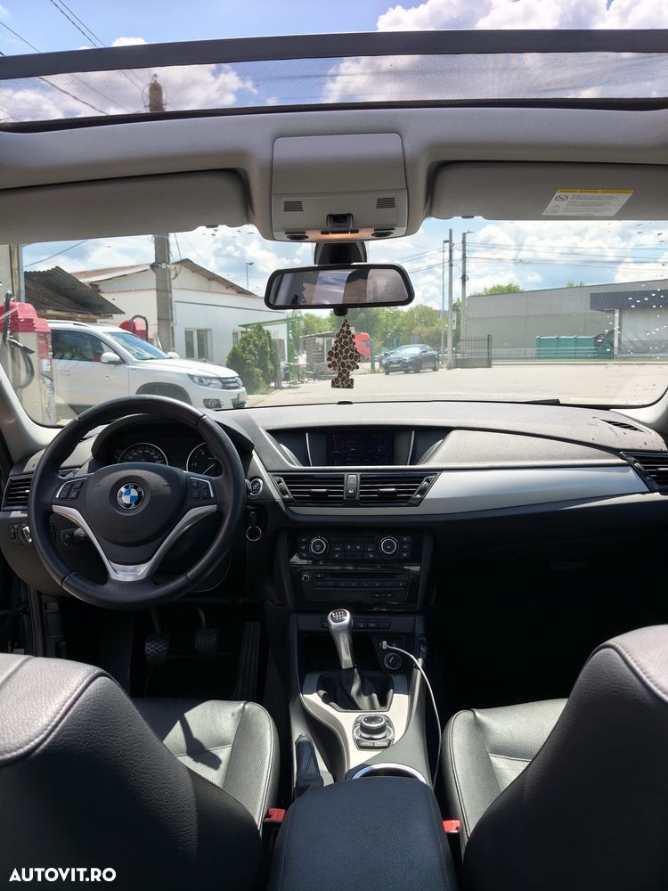 BMW X1 xDrive18d - 10